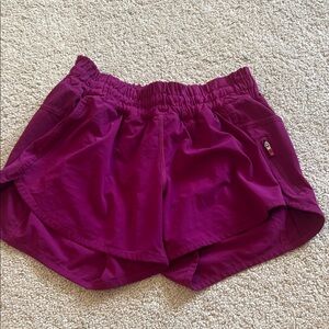 Lululemon tracker shorts